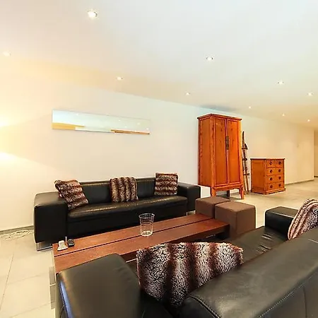 شقة Sleeps 6 Wifi *